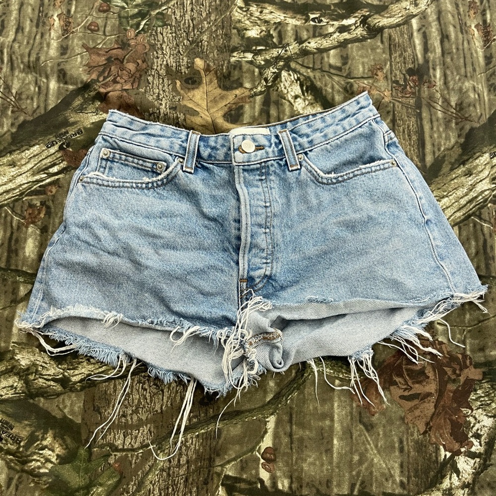 Reformation Jean shorts size 27 H68